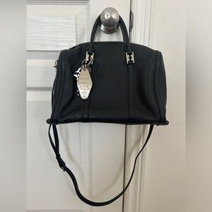 Vunque One Eleven Boston Piccolo Bag in Black